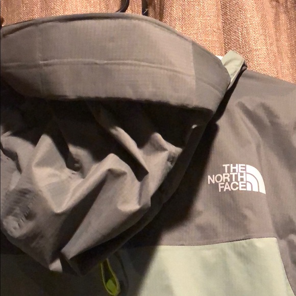 Brand new The North Face mens jacket - Picture 5 of 6